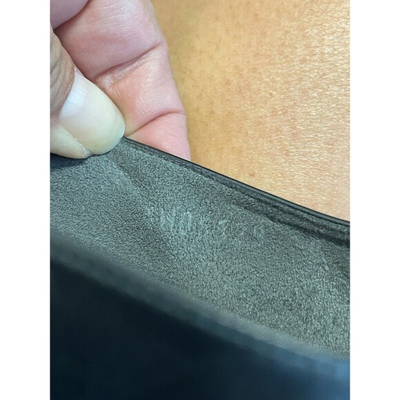 Stuart Weitzman Shoes Womens 8AAA Narrow Black Leather Pumps Square Toe Heels - Picture 7 of 12